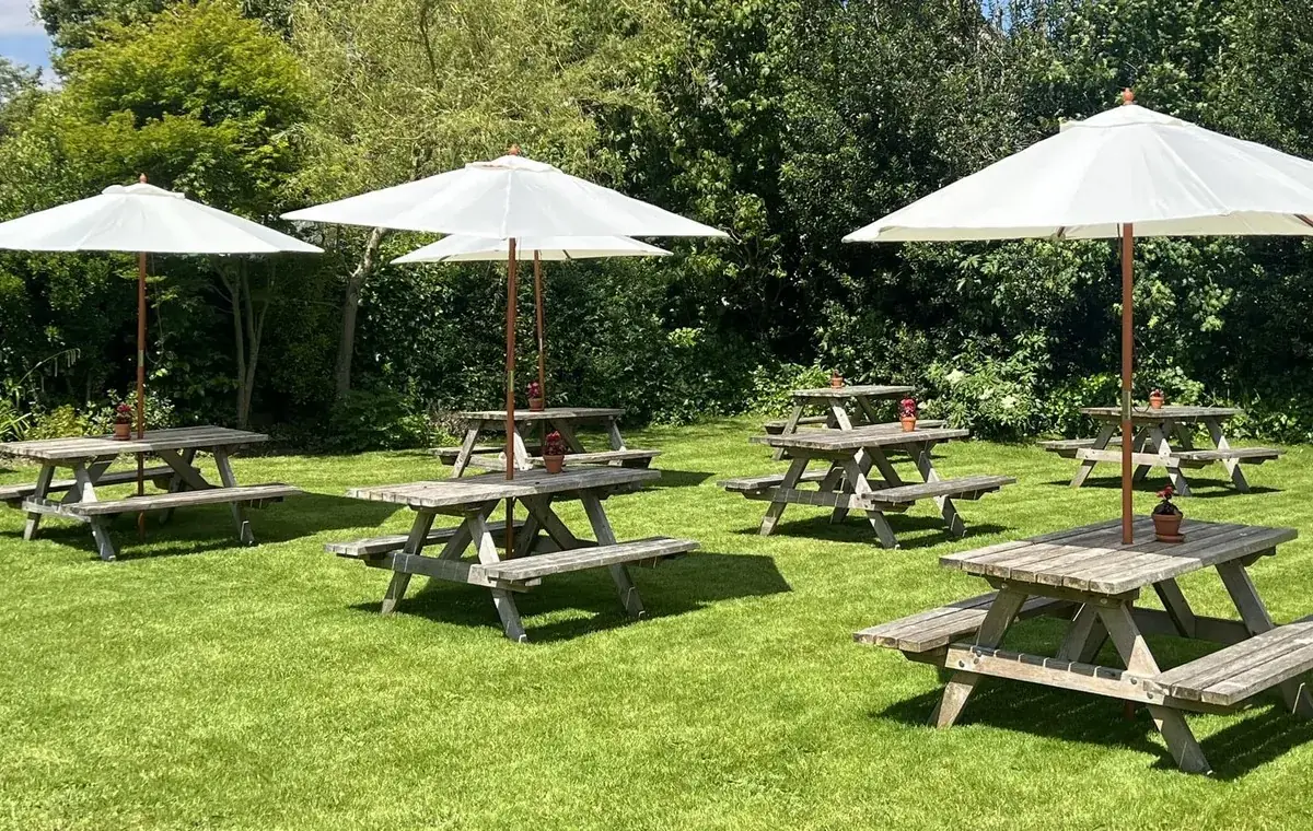 Photo from Black Swan Holiday Park's website