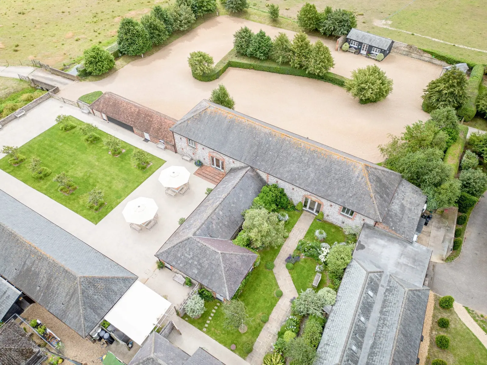 Photo from Farbridge's website