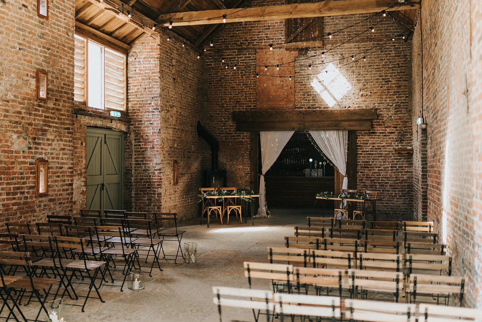 Photo from Riverlands Wedding Barns's website