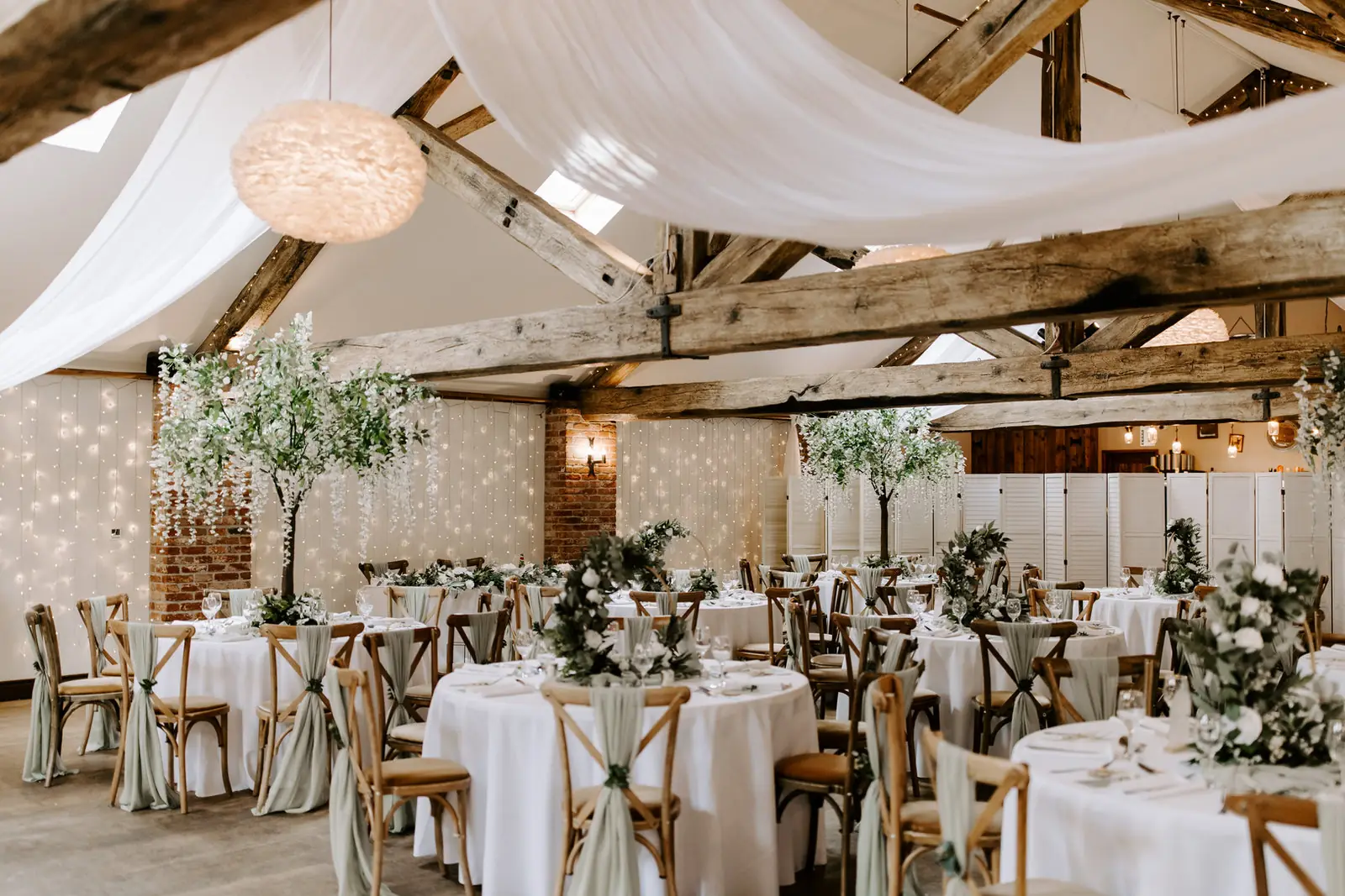 Photo from Whinstone View Weddings's website